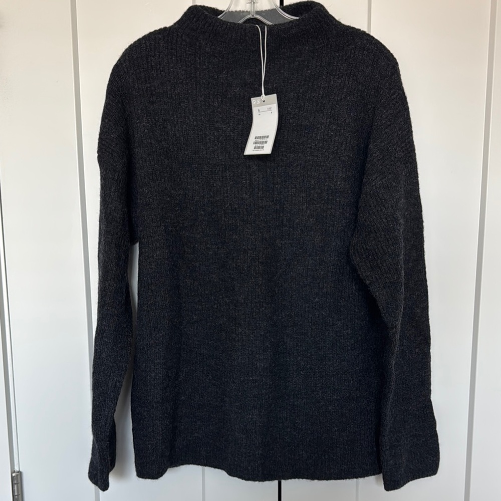 Black Crewneck Sweater with Long Sleeves